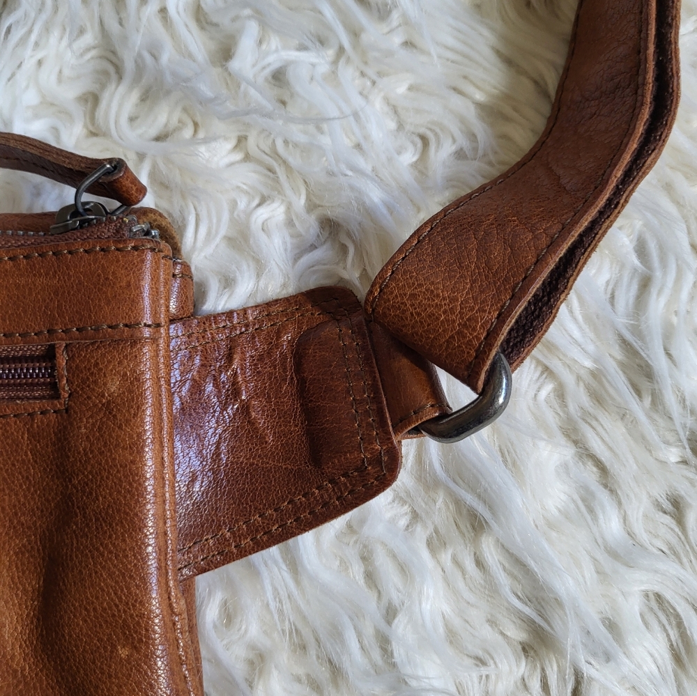 Spikes and Sparrow Leather Brandy Belt/Waist Brown Bag - Picture 9 of 16